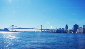 队内矛盾升级，主帅面临球员团结挑战